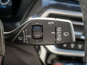 BMW X3 xDr30e MSpo Edition LASER 360  HUD
