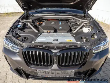 BMW X3 xDr30e MSpo Edition LASER 360  HUD