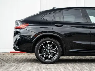 BMW X4 xDrive30i M-Sport AHK PANO HuD ACC Laser KoZg