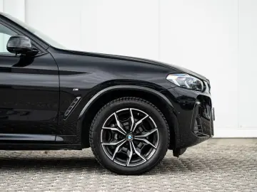 BMW X4 xDrive30i M-Sport AHK PANO HuD ACC Laser KoZg