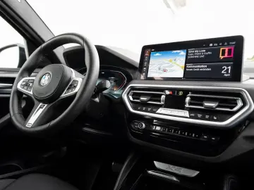 BMW X4 xDrive30i M-Sport AHK PANO HuD ACC Laser KoZg
