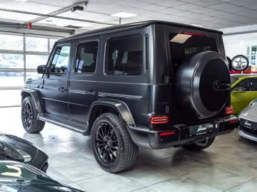MERCEDES-BENZ G400d  AMG Line Superior Burmester Ful…
