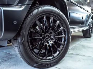 MERCEDES-BENZ G400d  AMG Line Superior Burmester Ful…