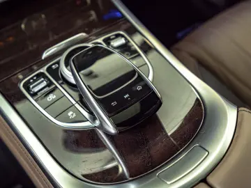 MERCEDES-BENZ G400d  AMG Line Superior Burmester Ful…