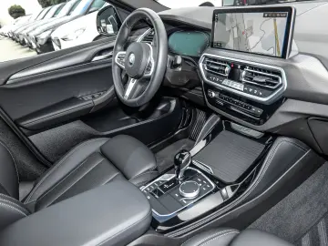 BMW X4 xDrive20d M SPORT AHK PANO ACC HuD HiFi