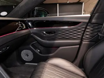 BENTLEY Flying Spur Azure Hybrid  Black Edition Touring