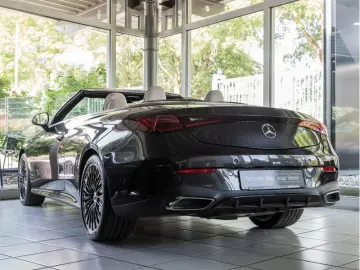 MERCEDES-BENZ CLE 200 Cabrio AMG-Sport Night Leder B…
