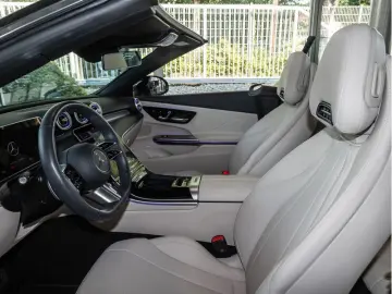 MERCEDES-BENZ CLE 200 Cabrio AMG-Sport Night Leder B…