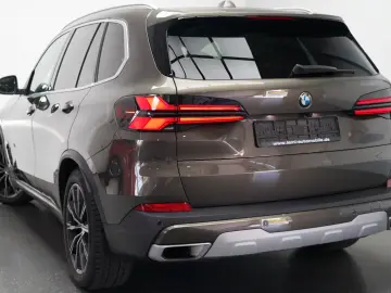 BMW X5 30d xDrive INDIVIDUAL PANO LUFT H&K 360 HUD