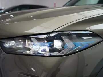 BMW X5 30d xDrive INDIVIDUAL PANO LUFT H&K 360 HUD