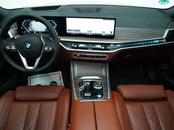 BMW X5 30d xDrive INDIVIDUAL PANO LUFT H&K 360 HUD