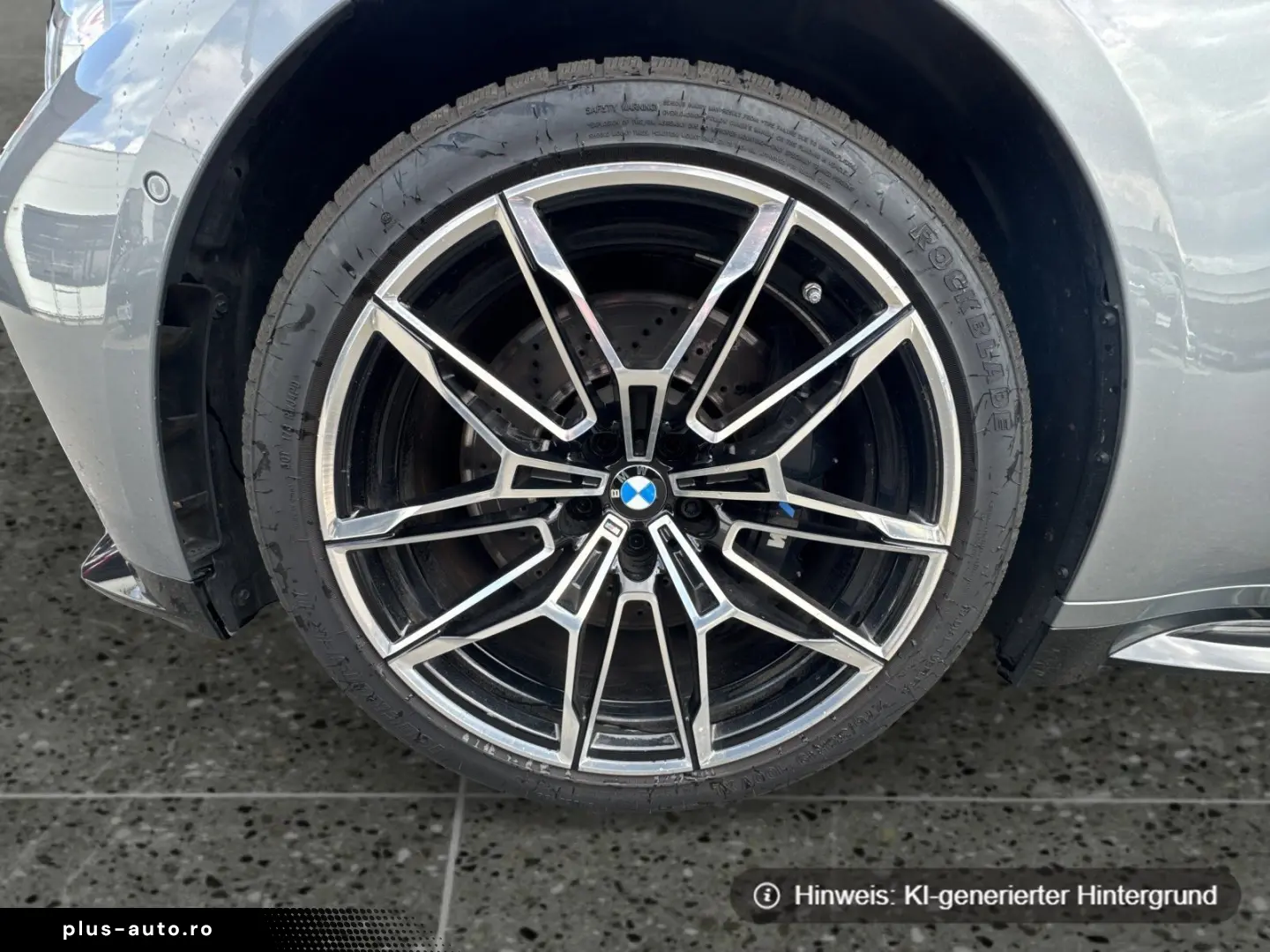 BMW M3 Competition Touring_Carbon_Harman_Kardon_360