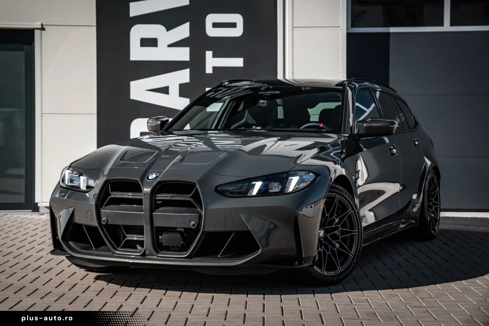 BMW M3 Competition Touring_Carbon_Ceramic_360 H K