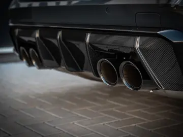 BMW M3 Competition Touring_Carbon_Ceramic_360 H K