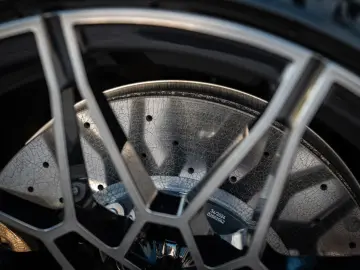 BMW M3 Competition Touring_Carbon_Ceramic_360 H K