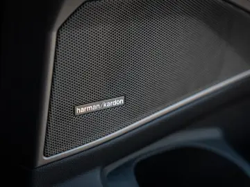 BMW M3 Competition Touring_Carbon_Ceramic_360 H K