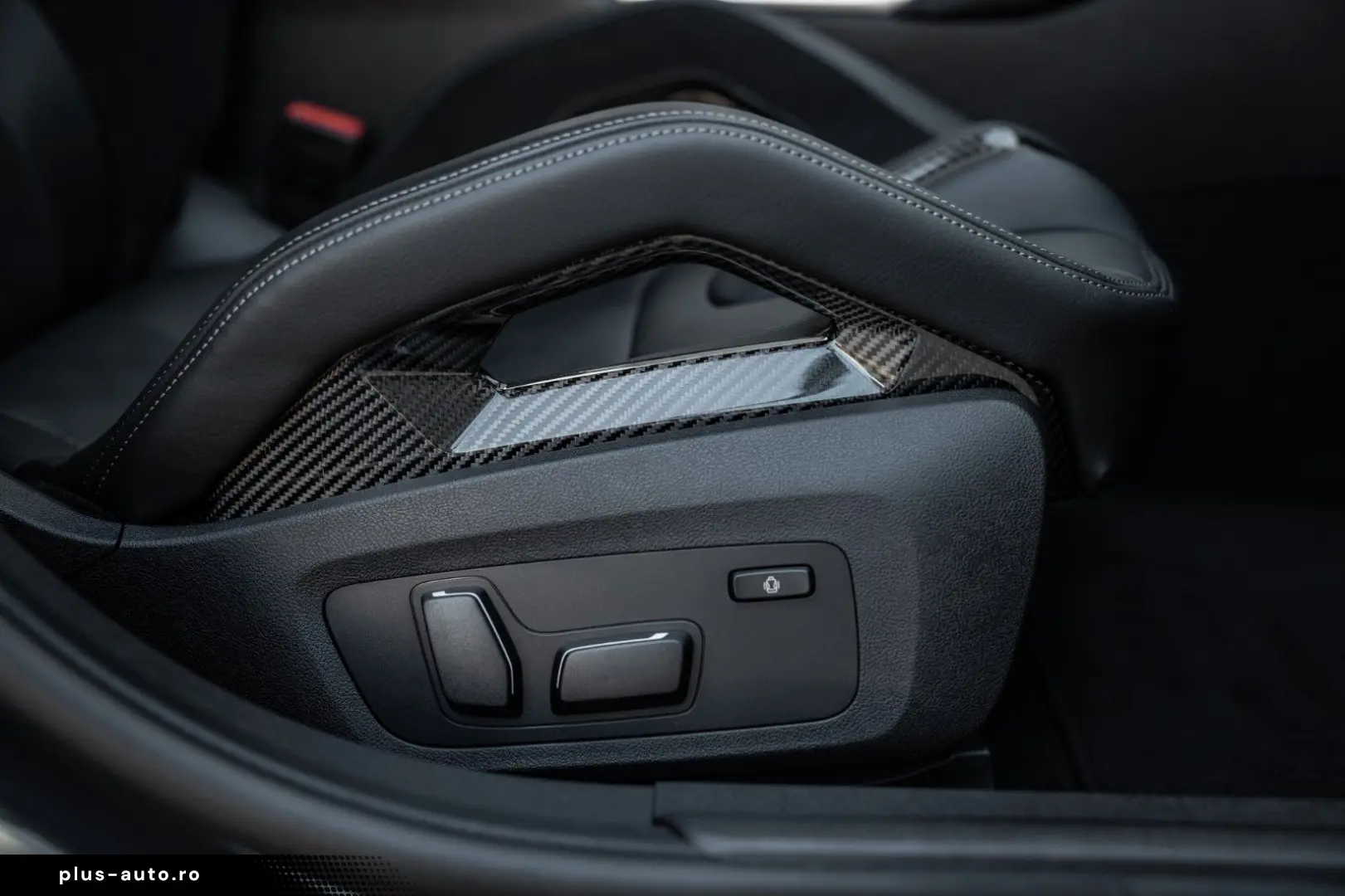 BMW M3 Competition Touring_Carbon_Ceramic_360 H K
