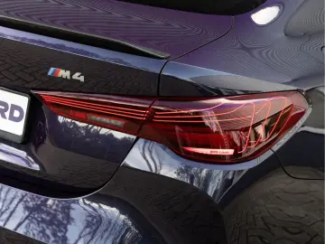 BMW M4_Manual_Carbon_Ceramic