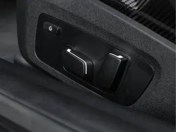 BMW M4_Manual_Carbon_Ceramic