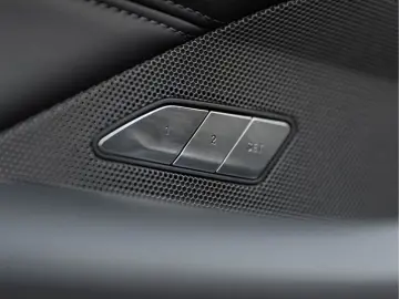 BMW M4_Manual_Carbon_Ceramic