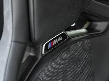 BMW M4_Manual_Carbon_Ceramic