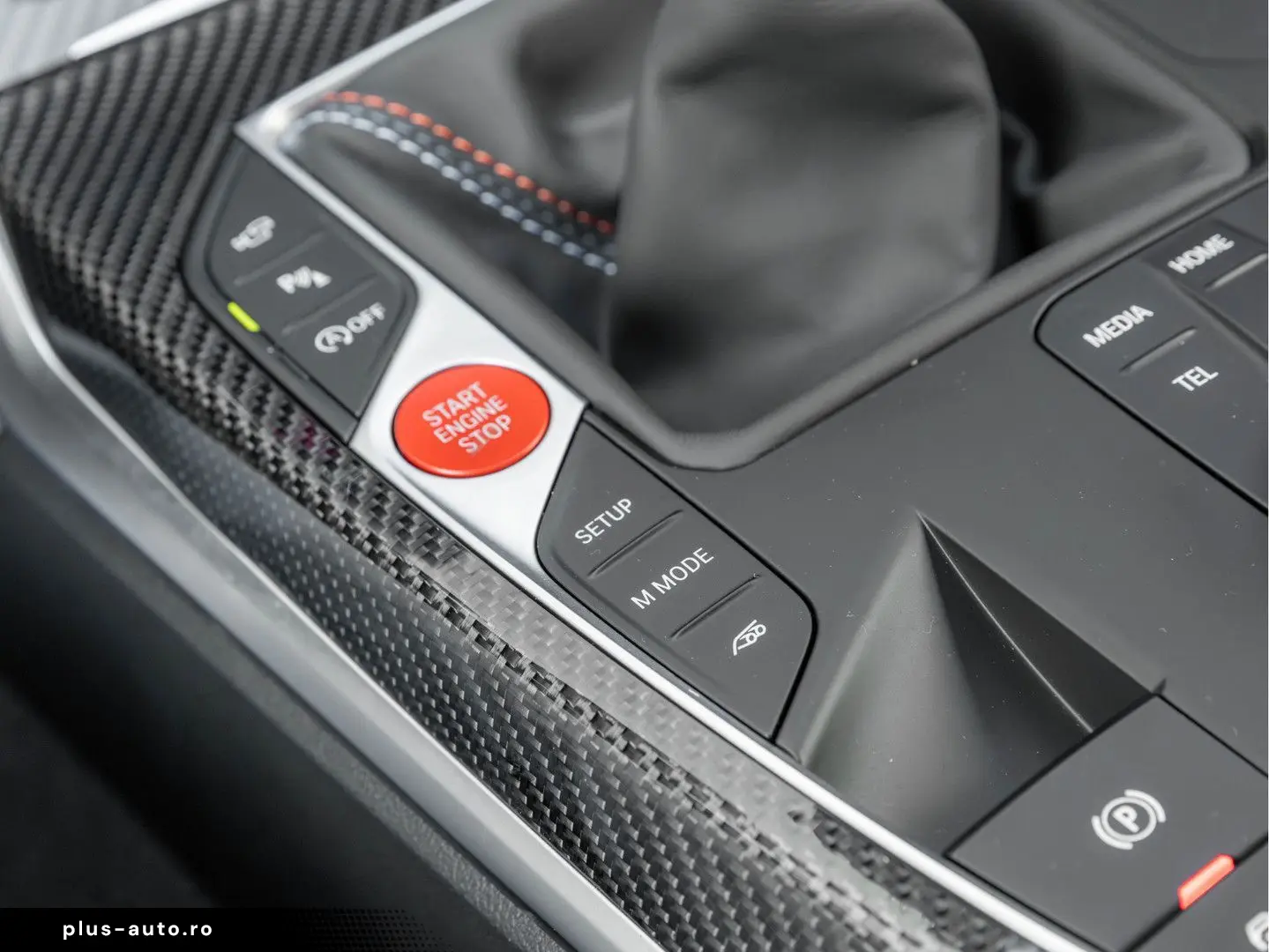 BMW M4_Manual_Carbon_Ceramic