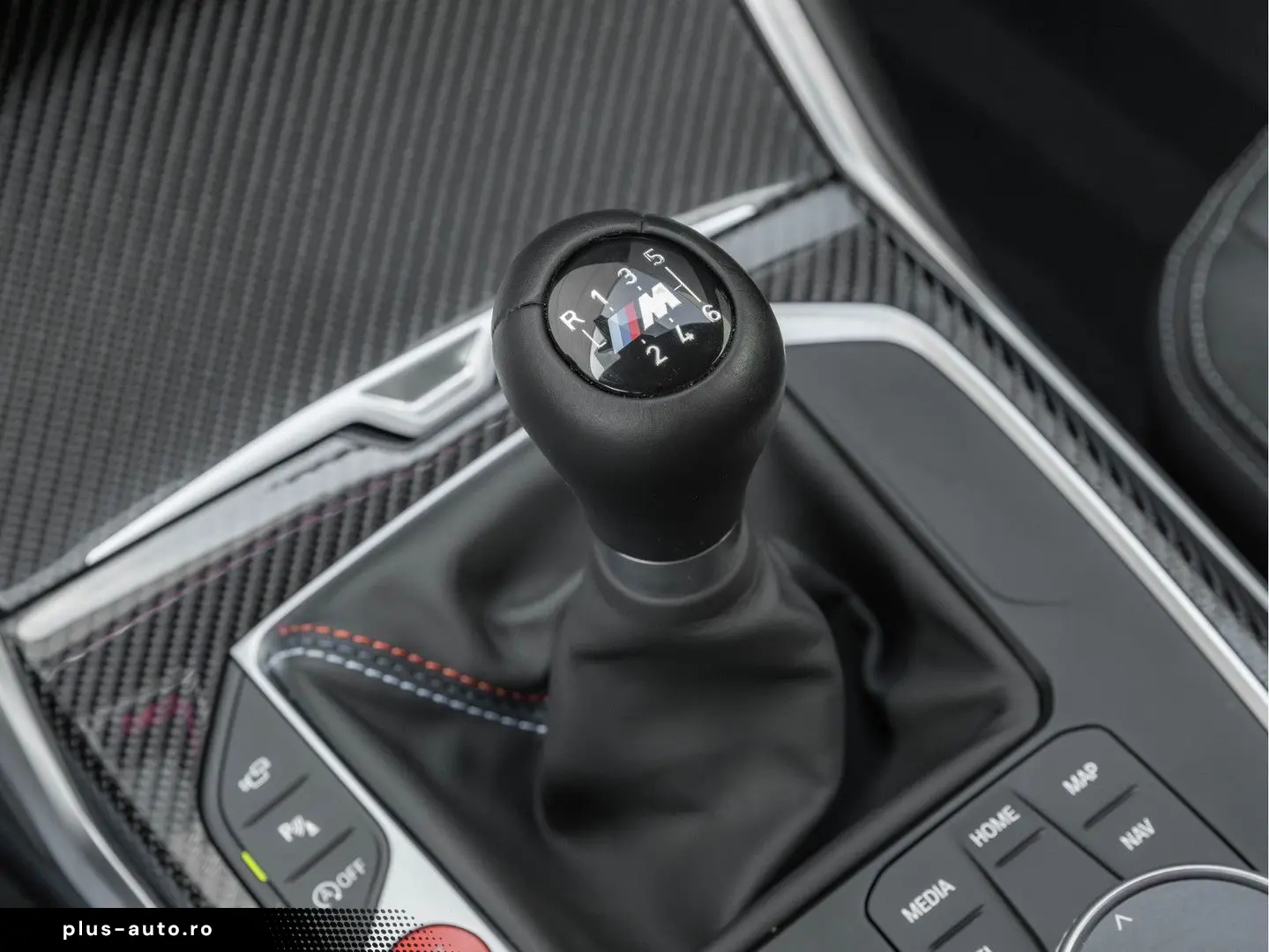 BMW M4_Manual_Carbon_Ceramic