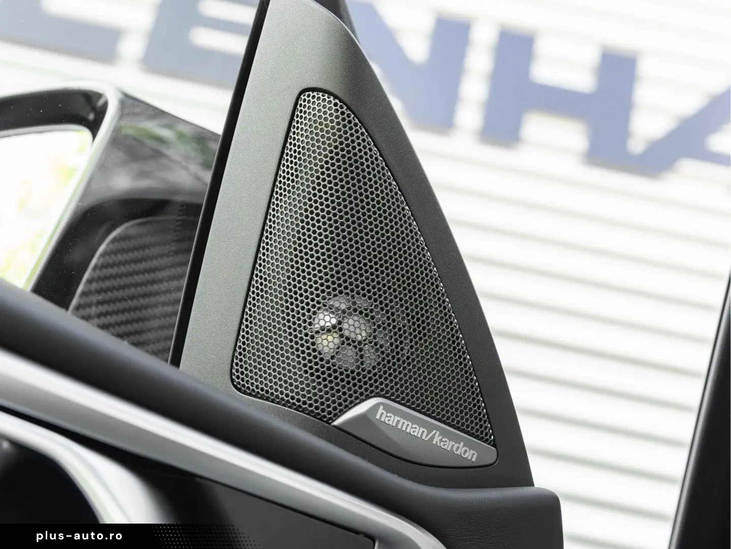 BMW M4_Manual_Carbon_Ceramic