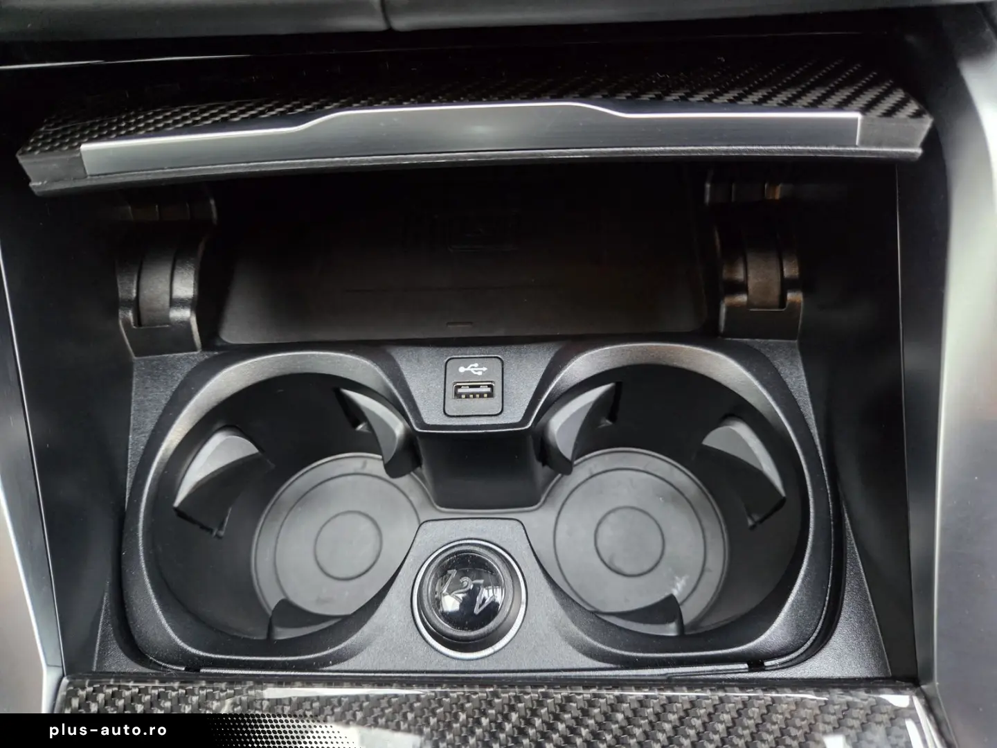 BMW M4 Competition_M_xDrive