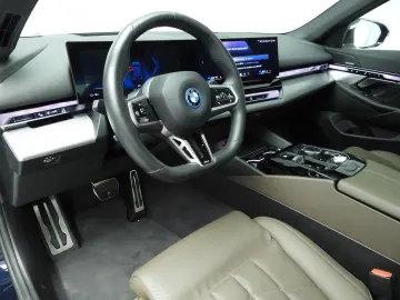 BMW i5 Sedan eDrive40 M-Sport