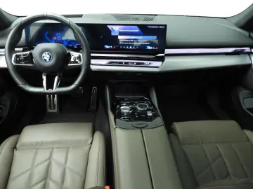 BMW i5 Sedan eDrive40 M-Sport