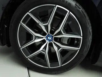 BMW i5 Sedan eDrive40 M-Sport