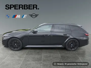 BMW M5 Touring M Drivers Package_Bowers&Wilkins_ACC