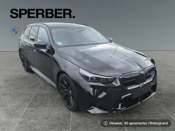 BMW M5 Touring M Drivers Package_Bowers&Wilkins_ACC