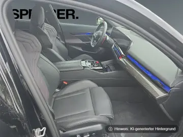 BMW M5 Touring M Drivers Package_Bowers&Wilkins_ACC