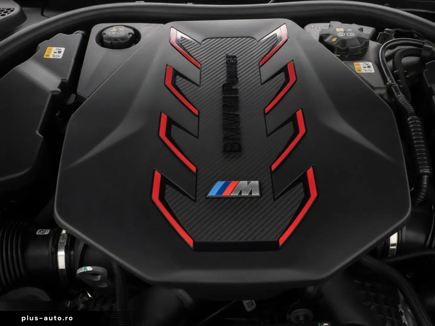 BMW M5 xDrive_Panoramic_360_B&W_HUD_M-Drivers