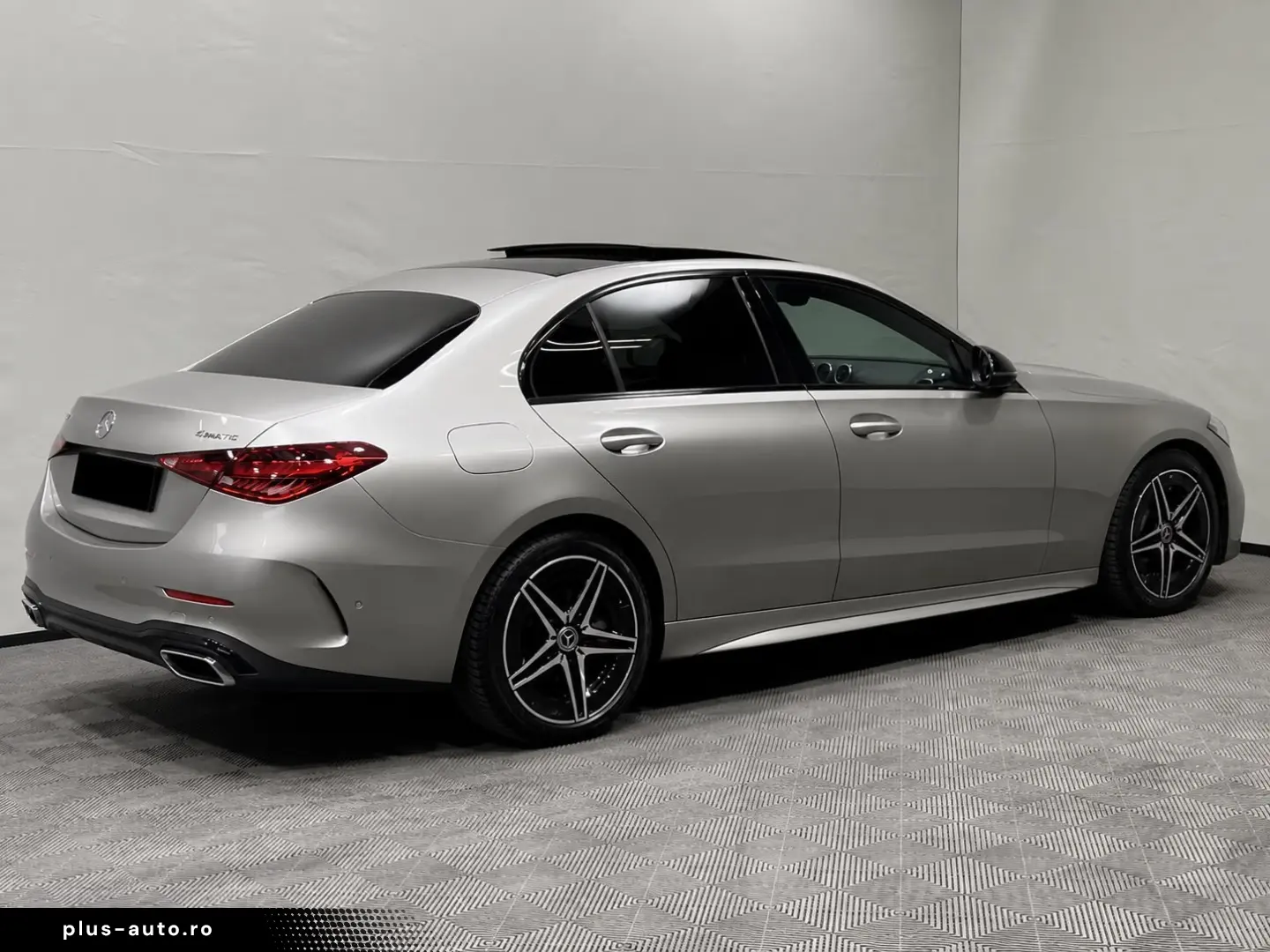 MERCEDES-BENZ C 300d 4M AMG Adva. Night Panorama Burmester