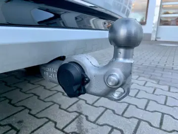 VOLVO XC90 B5 AWD Plus Dark
