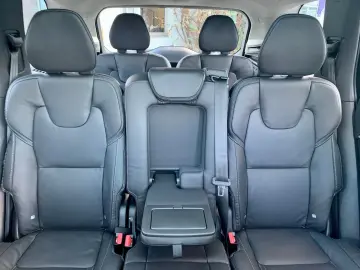 VOLVO XC90 B5 AWD Plus Dark