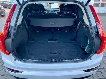VOLVO XC90 B5 AWD Plus Dark
