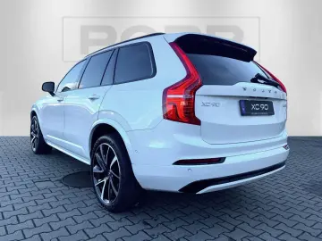 VOLVO XC90 B5 AWD Plus Dark