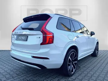 VOLVO XC90 B5 AWD Plus Dark