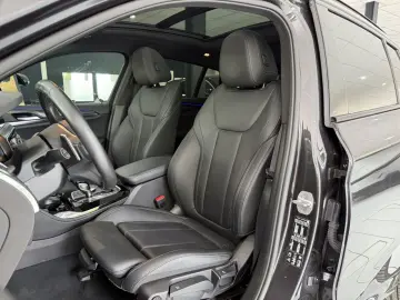 BMW X4 xDrive 20d M-PAKET PANO ACC KAMERA AHK HIFI