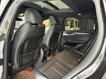 BMW X4 xDrive 20d M-PAKET PANO ACC KAMERA AHK HIFI