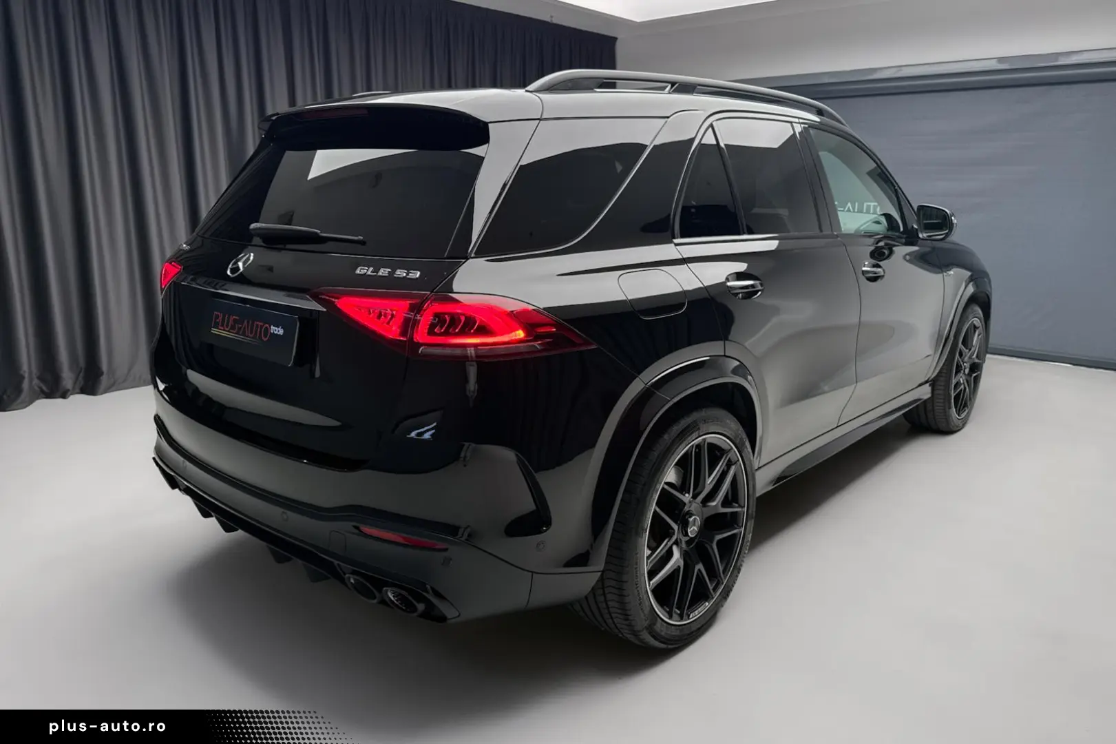 Mercedes-AMG GLE 53 4MATIC  AIRMATIC Burmester Pano