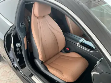 MERCEDES-BENZ CLE 220 d AMG Line Distronic Kamera Memory Nav