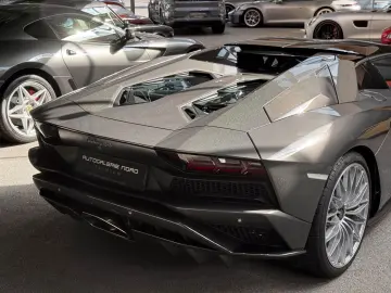 LAMBORGHINI Aventador S Roadster 1 of 1   AD PERSONAM   Samm