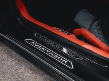LAMBORGHINI Aventador S Roadster 1 of 1   AD PERSONAM   Samm