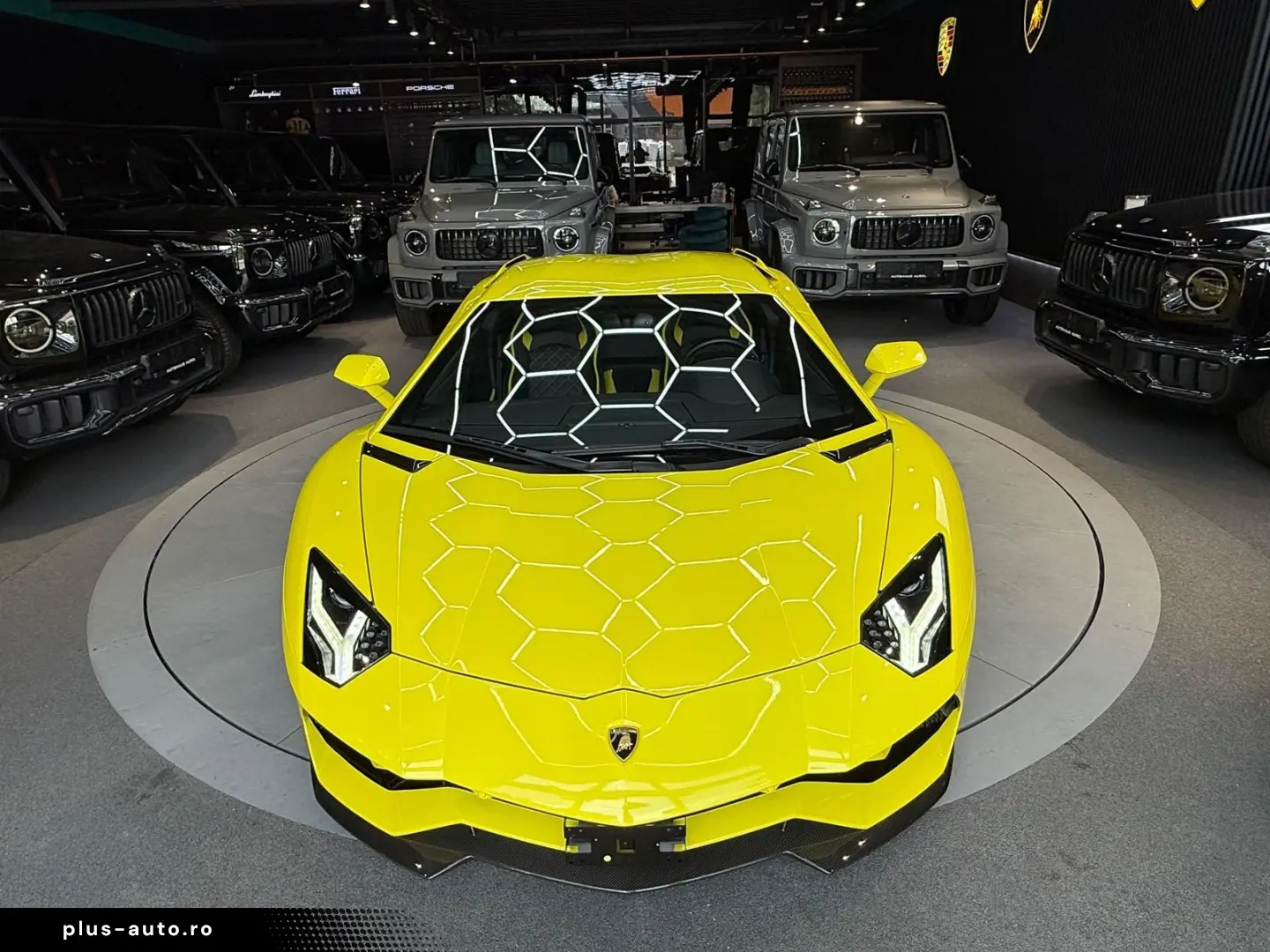 LAMBORGHINI Aventador S