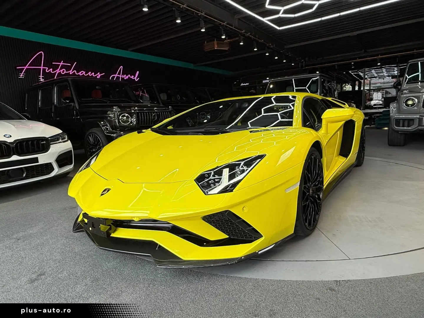 LAMBORGHINI Aventador S